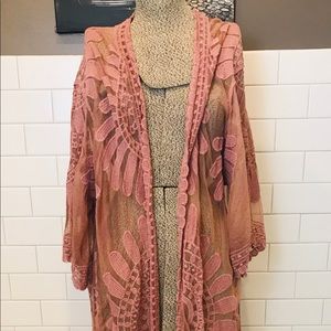 Mauve Lace Short Sleeved Duster